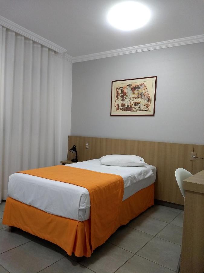 בלו הוריזונטה Frimas Pampulha Hotel מראה חיצוני תמונה