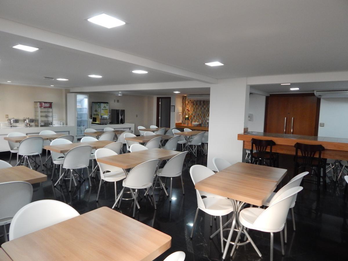 בלו הוריזונטה Frimas Pampulha Hotel מראה חיצוני תמונה